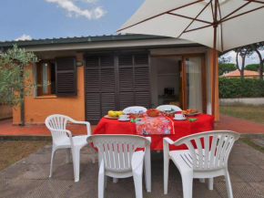 Gorgeous Holiday Home in Giannella near Beach